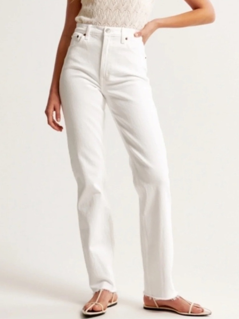 Abercrombie & Fitch The 90s Straight Ultra High Rise White Jeans Raw Hems 30 10L